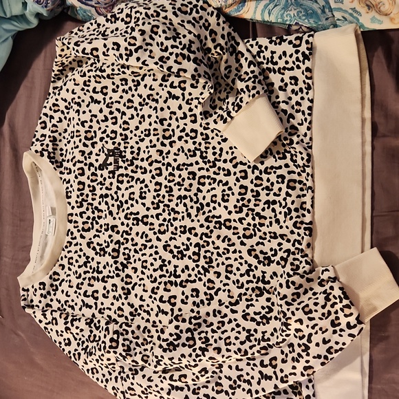 Puma Sweatshirt - Picture 6 of 6